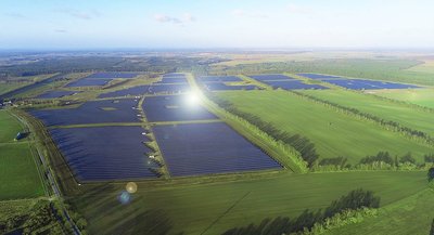 A BELECTRIC ünnepli, hogy Németországban 1 GW, világszerte pedig 5 GW napenergia-kapacitást telepítettek.